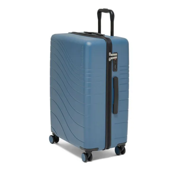 Set Wave 26” 4 Wheel Hardside Luggage