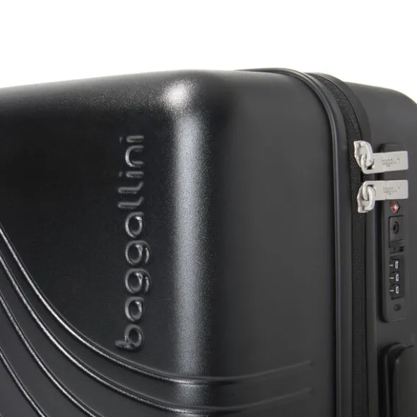 Set Wave 22” 4 Wheel Hardside Carry-On