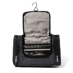 Toiletry Kit